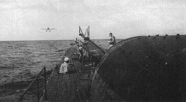 E14Y launching from a submarine