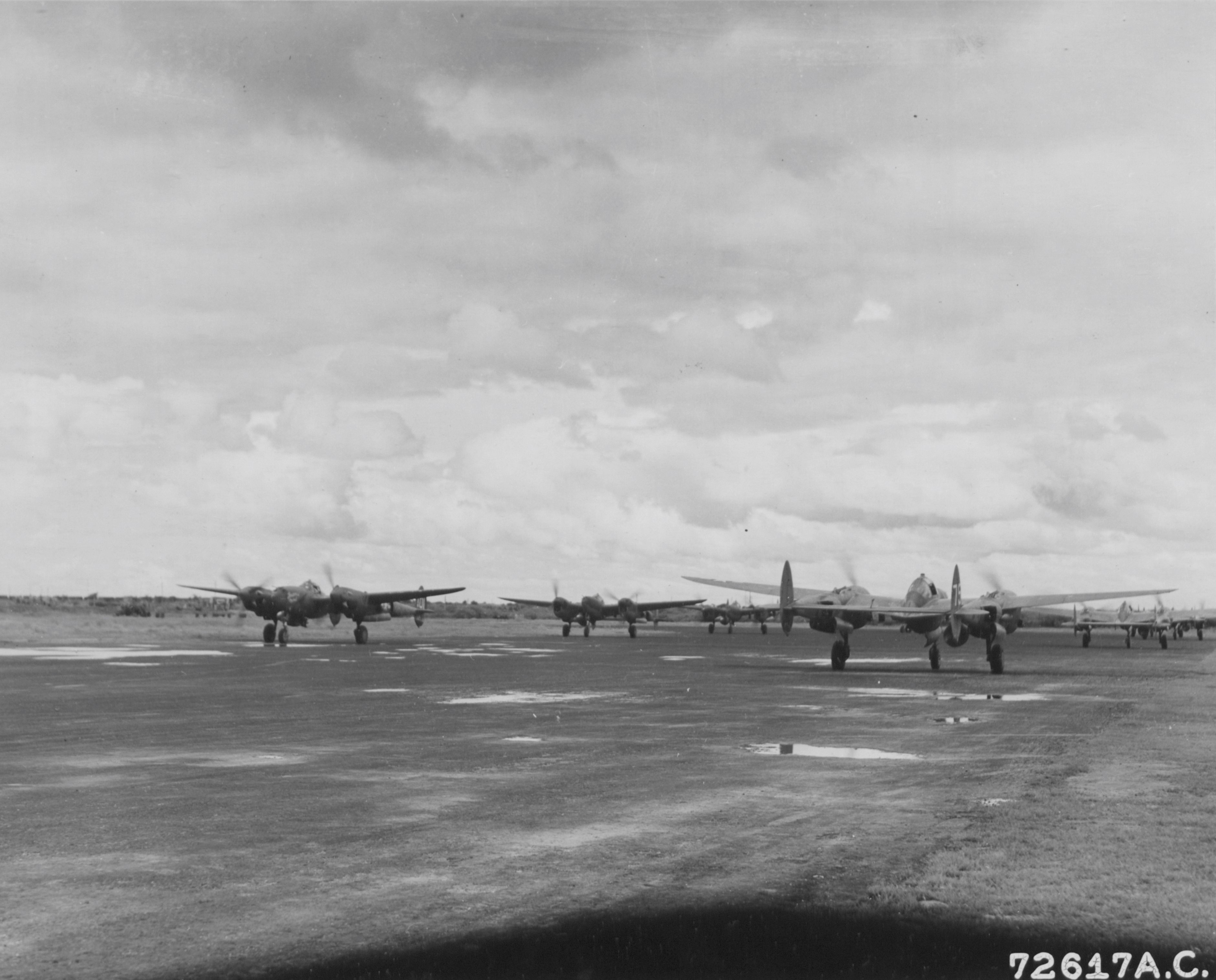 Twin Dragon Squadron P-38s.