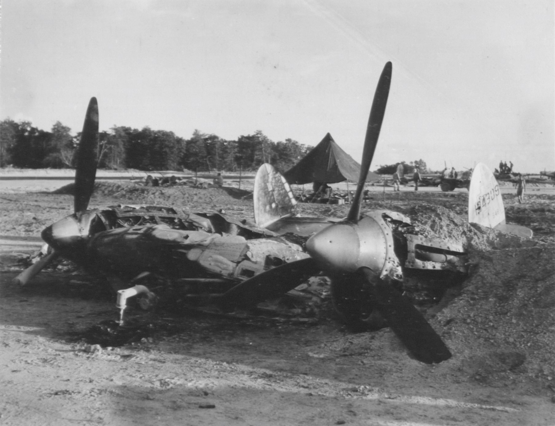 P-38 destroyed at Middleburg