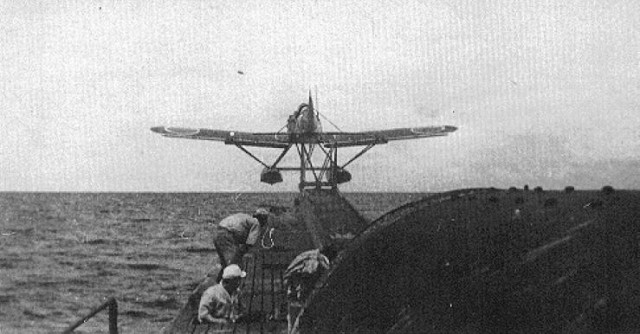 E14Y launching from a submarine