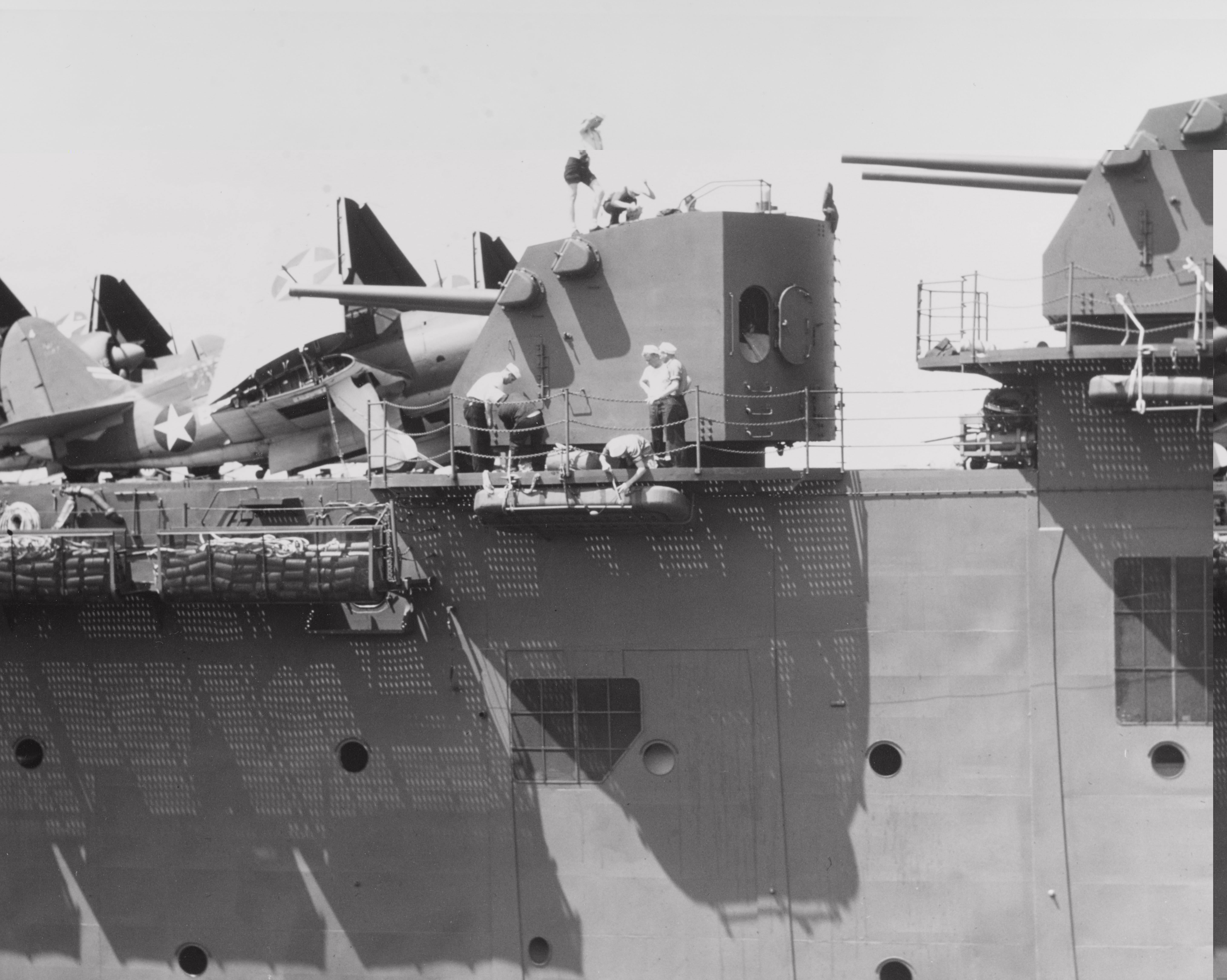 USS YORKTOWN (CV-10)