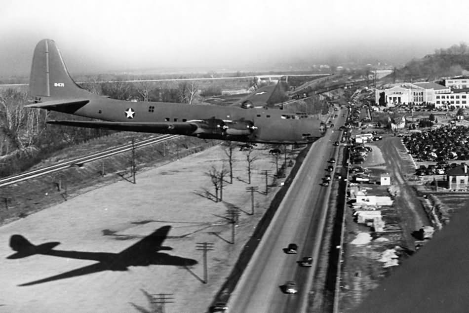 Low-flying Douglas XB-19, circa 1942