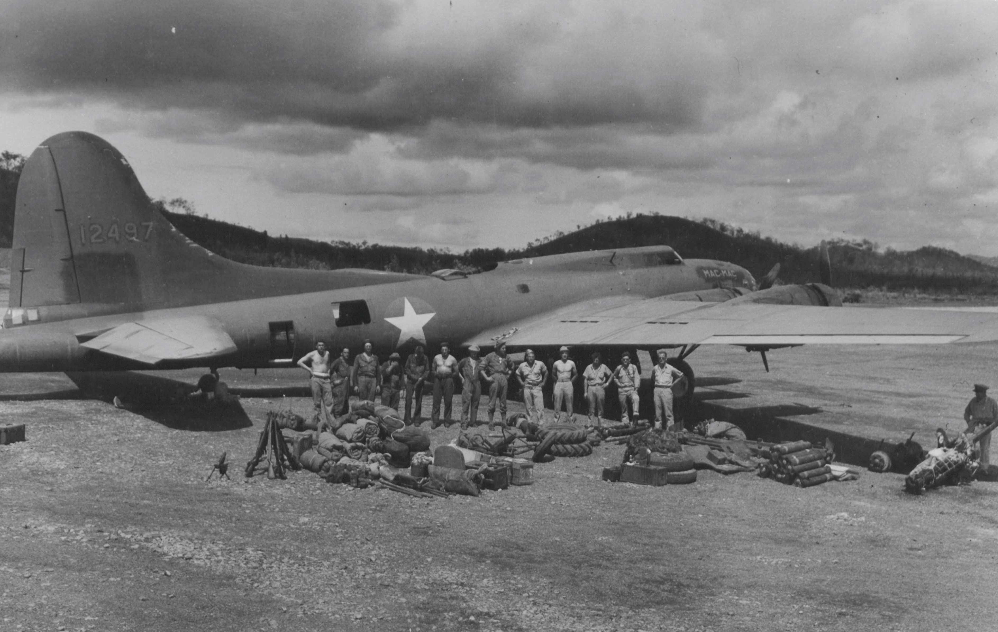 B-17 hauling heavy gun